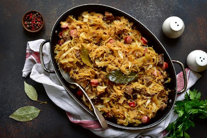 Wigilijny bigos dla zaradnych
